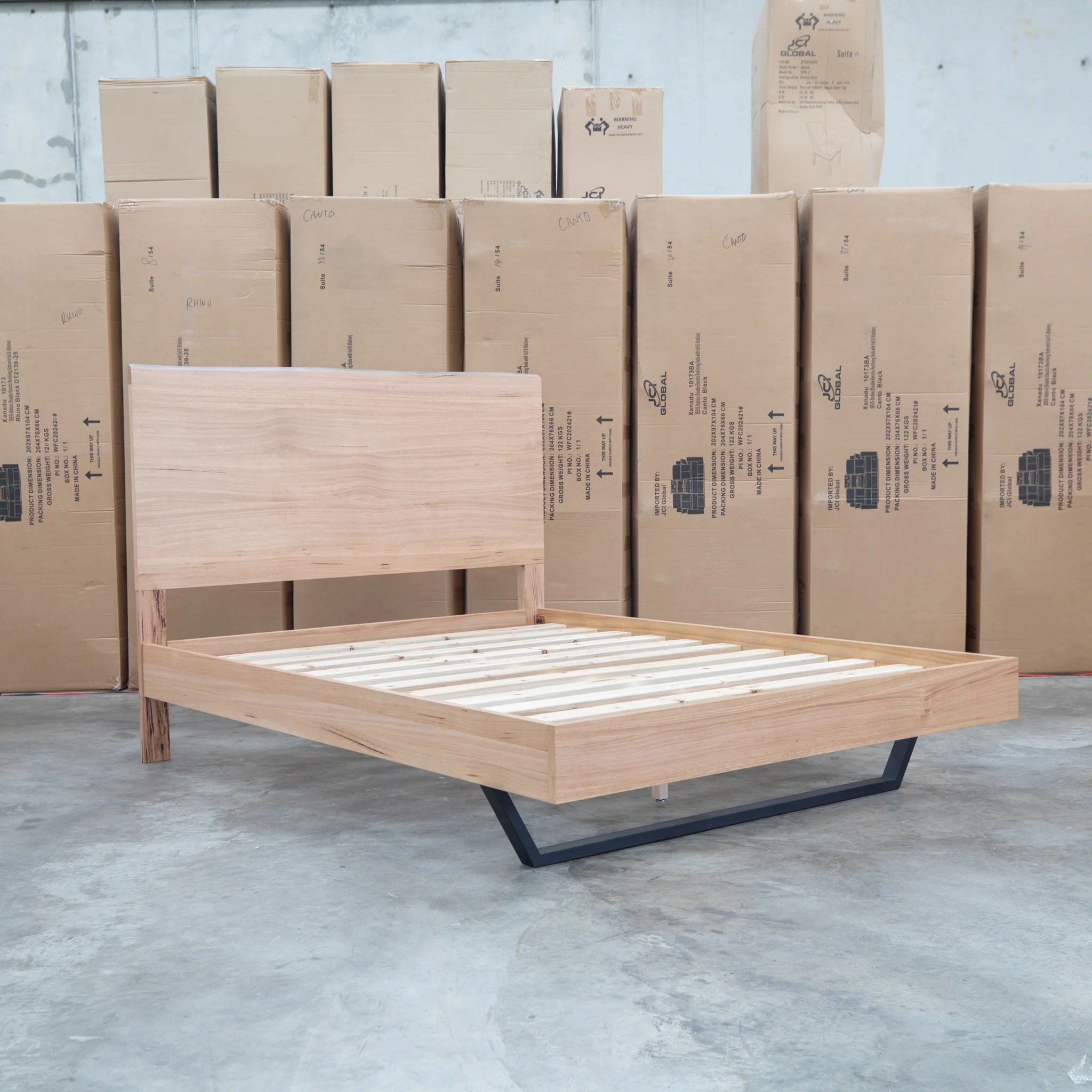 Monaco Live Edge Messmate Timber King Floating Bedframe - Image 3