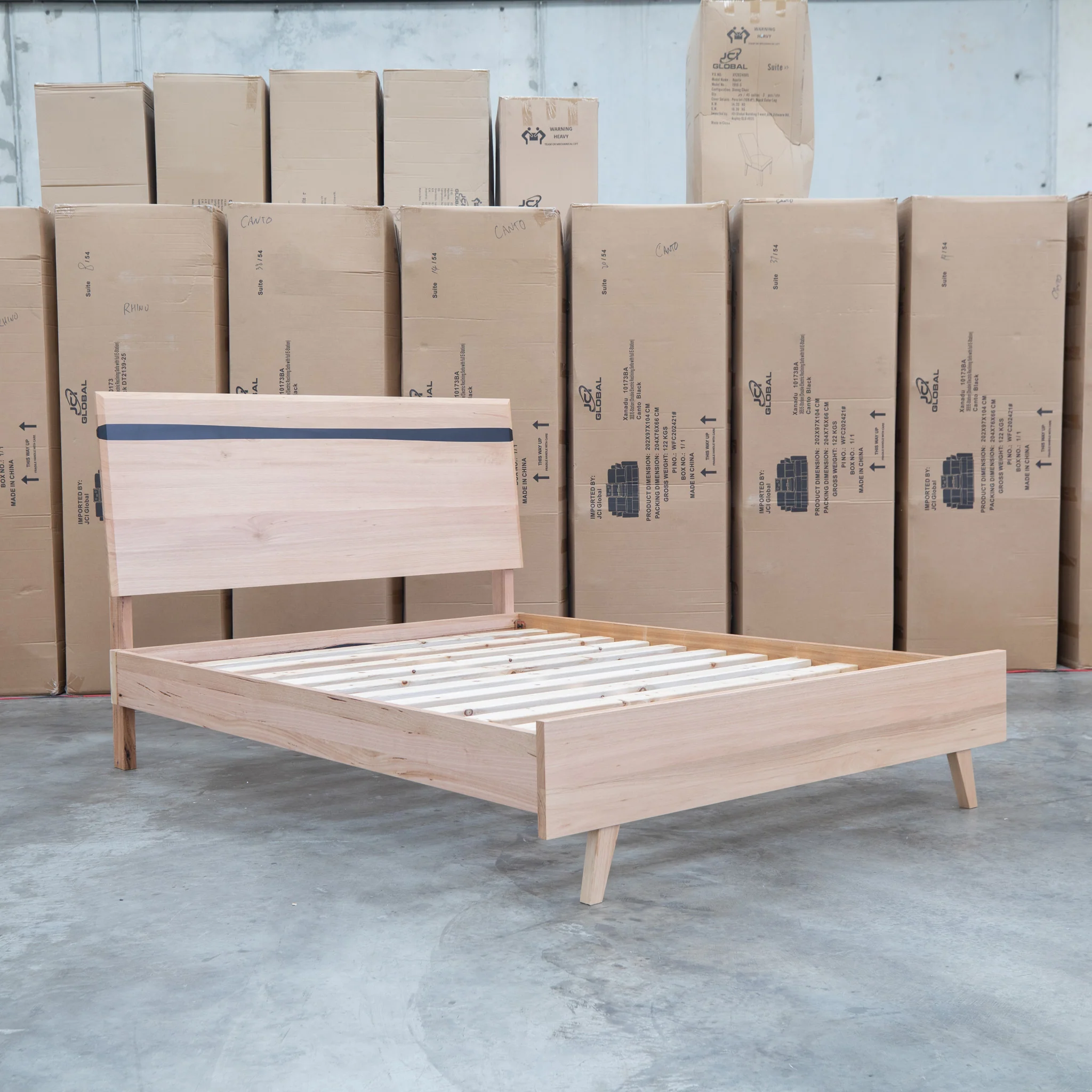 Porto Messmate Queen Bed with Resin Insert - Image 5