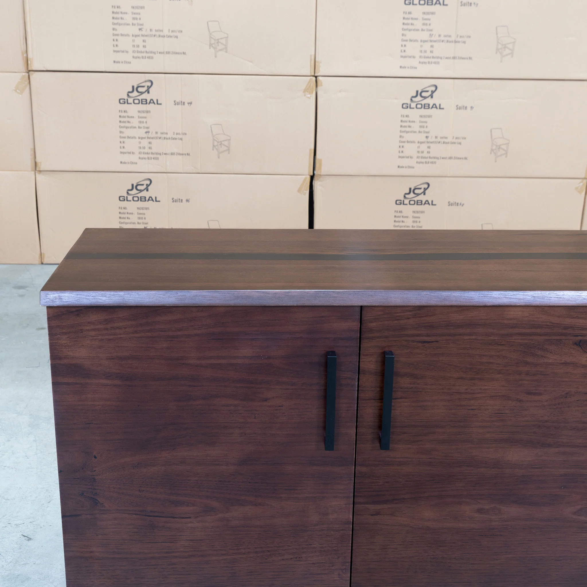 Valencia Messmate Hardwood Buffet - Image 8